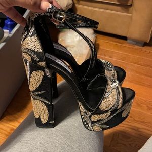 Steve Madden golden heels